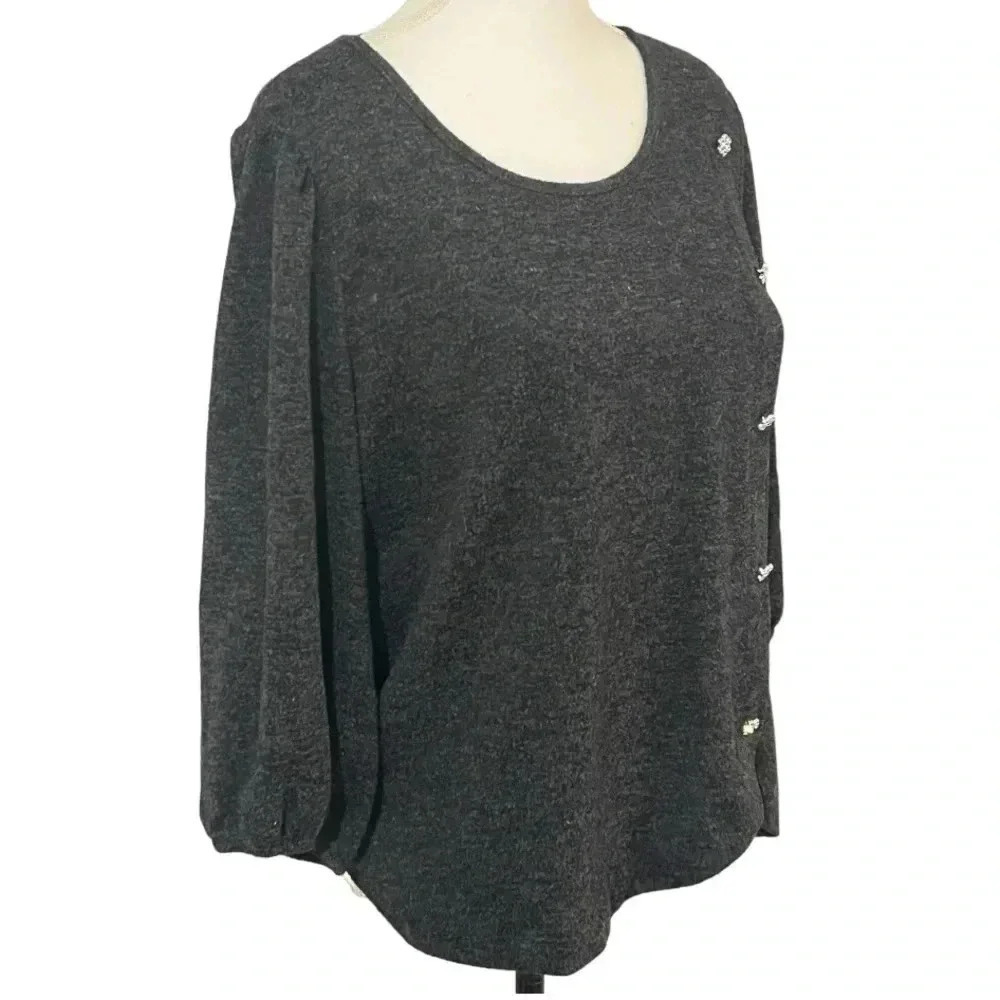 Adrienne Vittadini size XL soft light weight sweater, embellished buttons - Picture 2 of 8